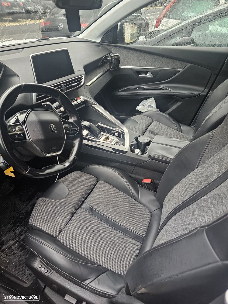 Peugeot 5008 BlueHDI 120 EAT6 Active - 12