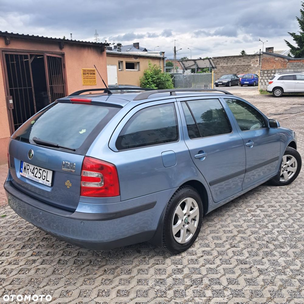 Skoda Octavia 2.0 TDI Ambiente - 4