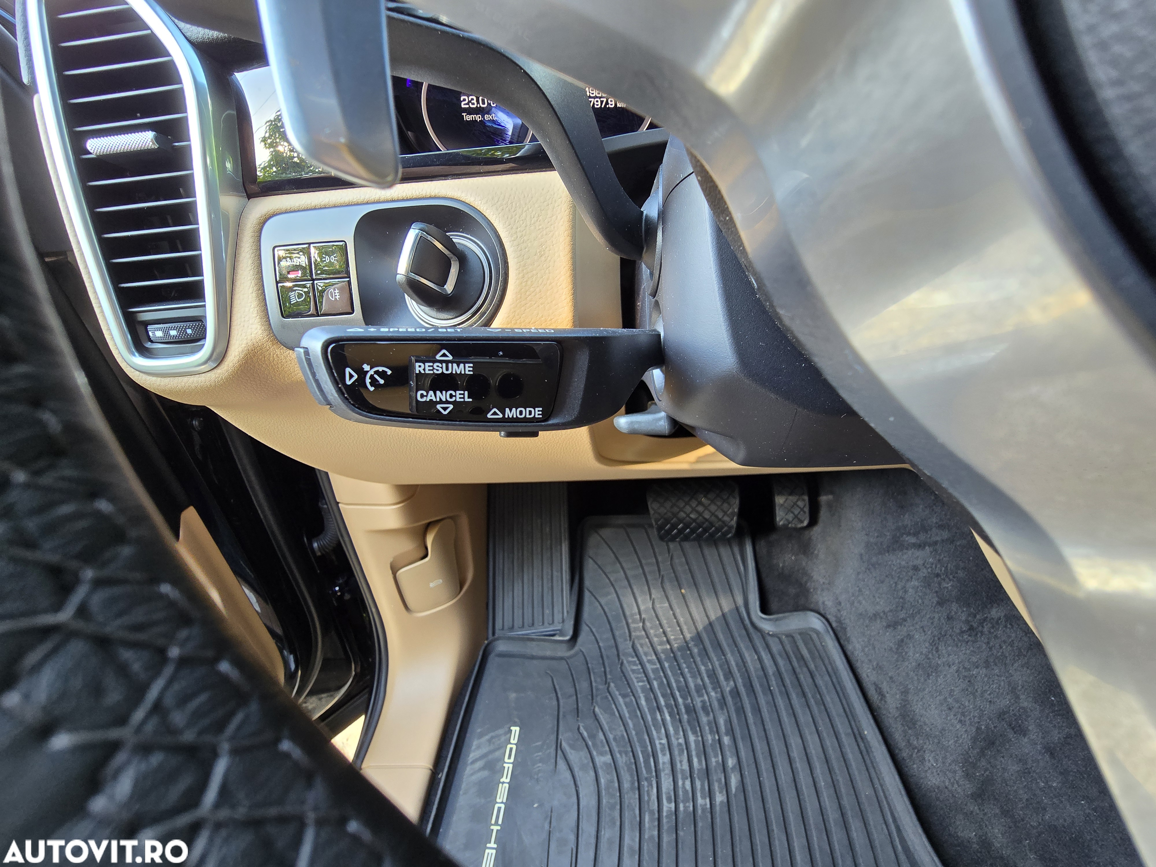 Porsche Cayenne Tiptronic S - 16