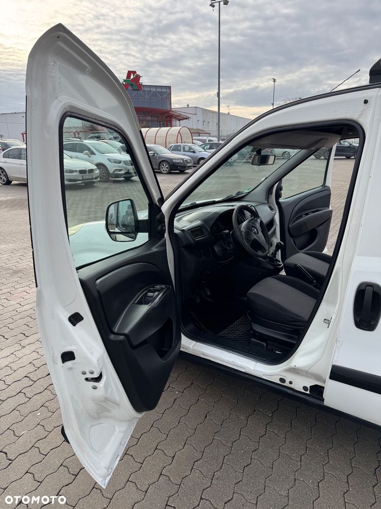 Opel Combo 1.6 CDTI Cosmo - 14