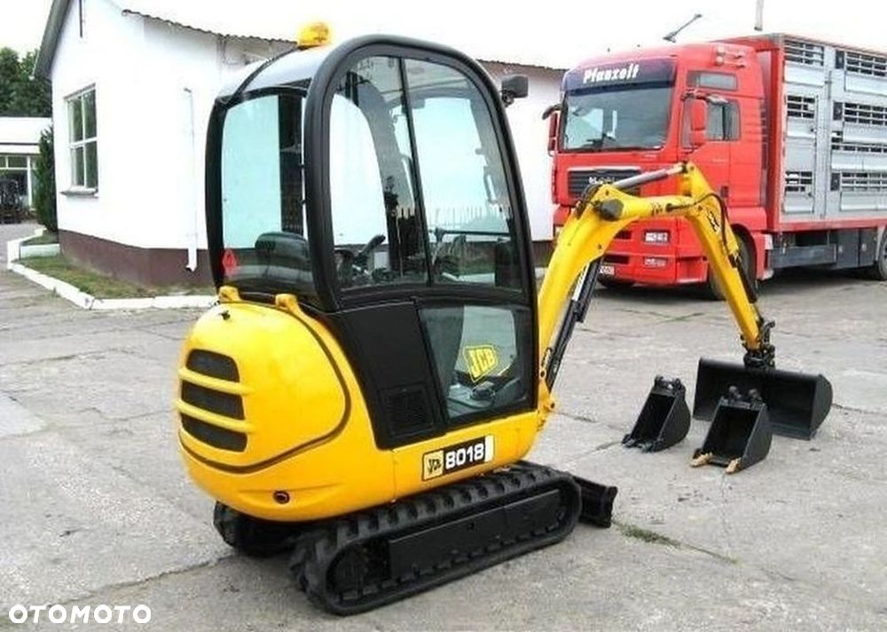 JCB 8018 - 5