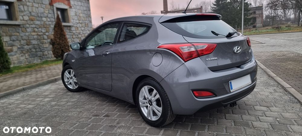 Hyundai i30 1.4 Comfort - 11