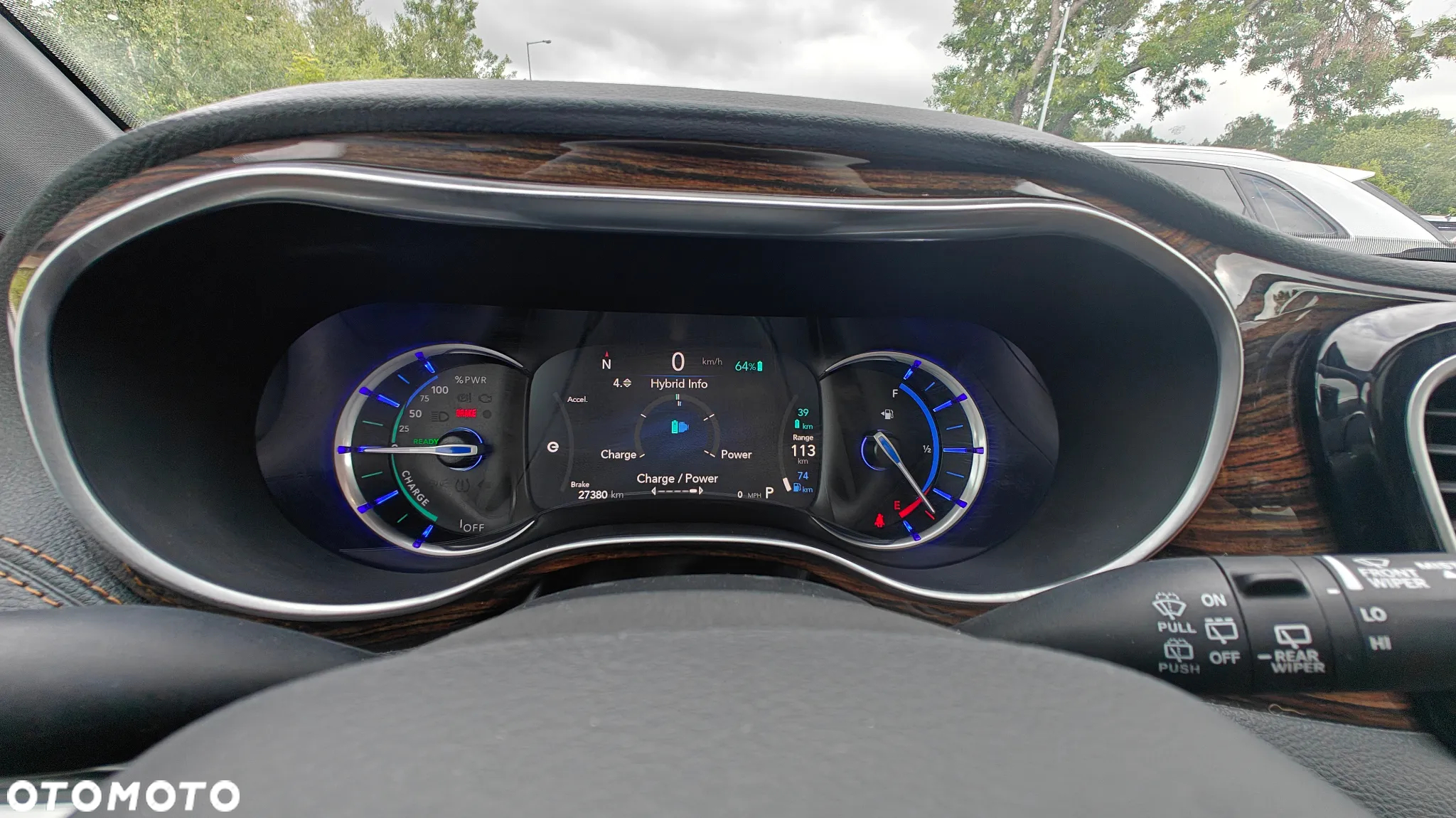 Chrysler Pacifica - 24