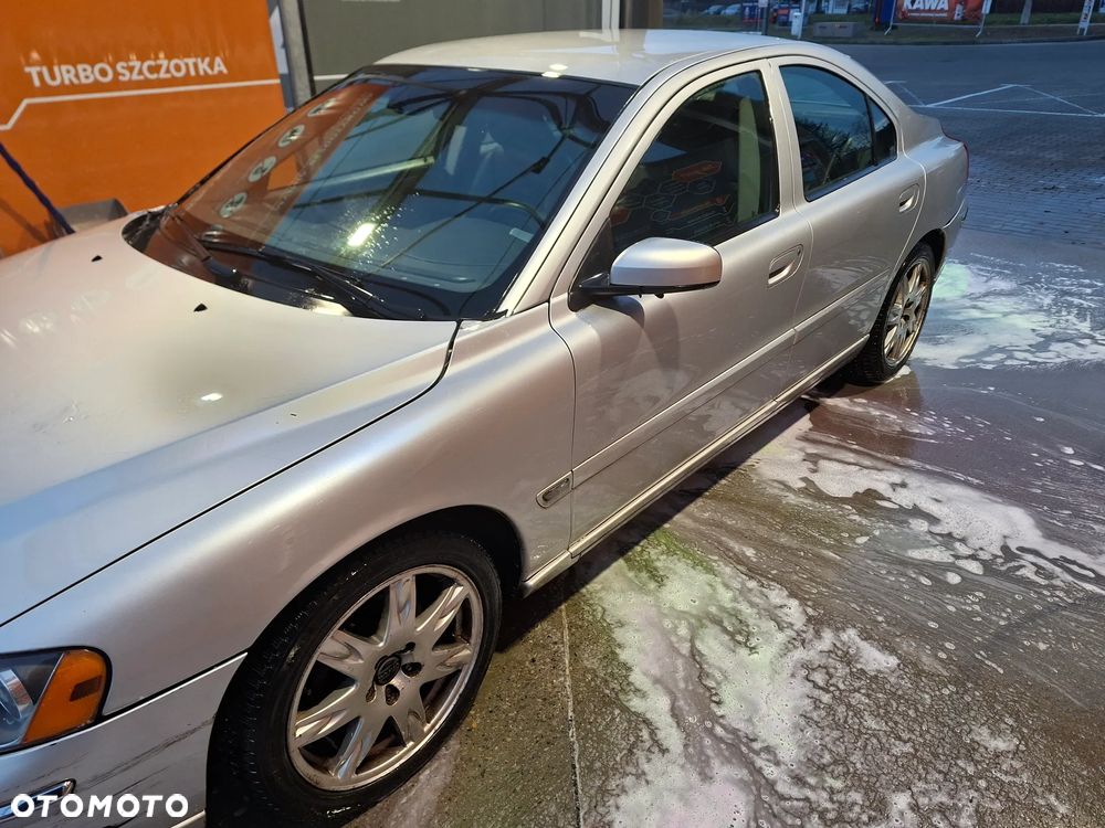 Volvo S60 2.4D5 Summum - 6