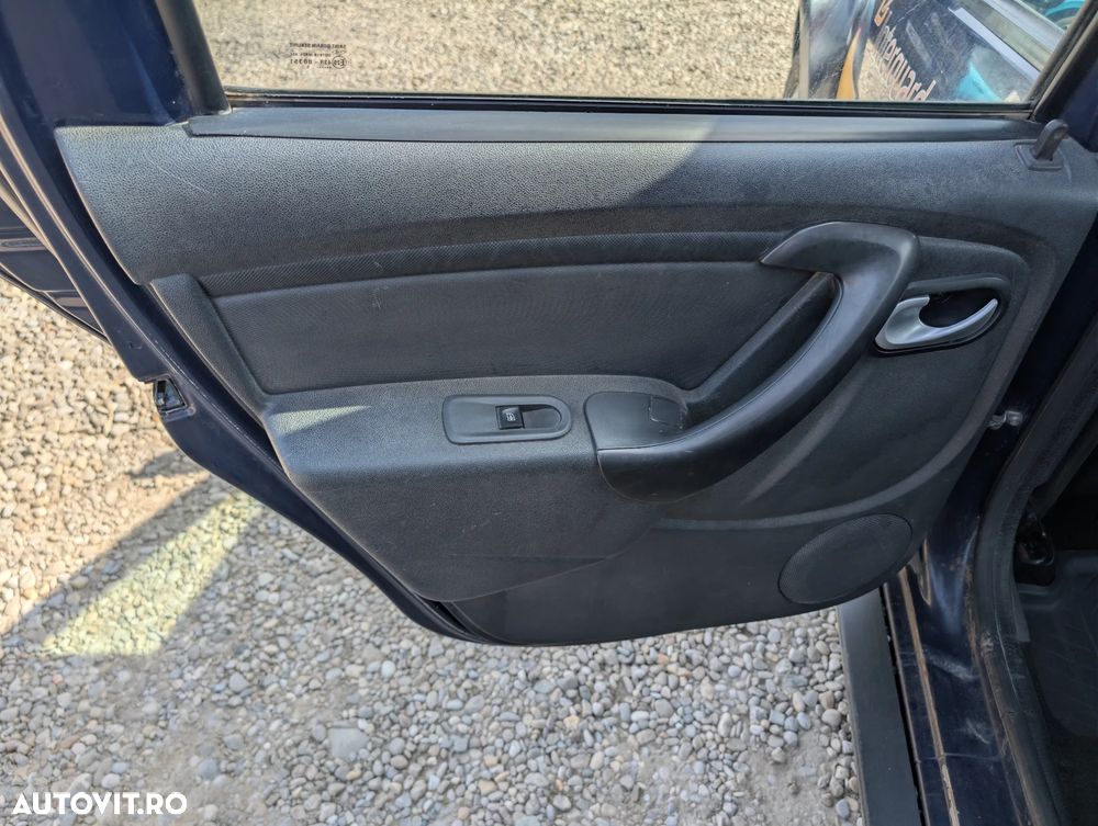 Dacia Duster 1.5 dCi 4x4 Ambiance - 13