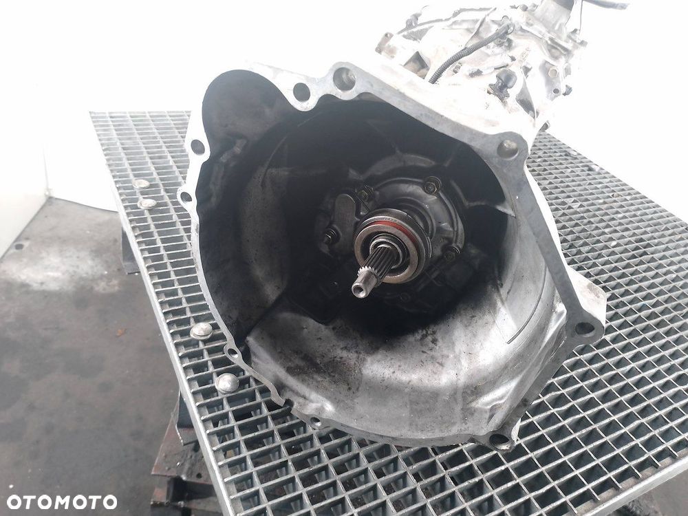 SKRZYNIA BIEGÓW MANUALNA 5 MITSUBISHI PAJERO PININ  NP8951  KV5121ASGAK 2.0 - 3