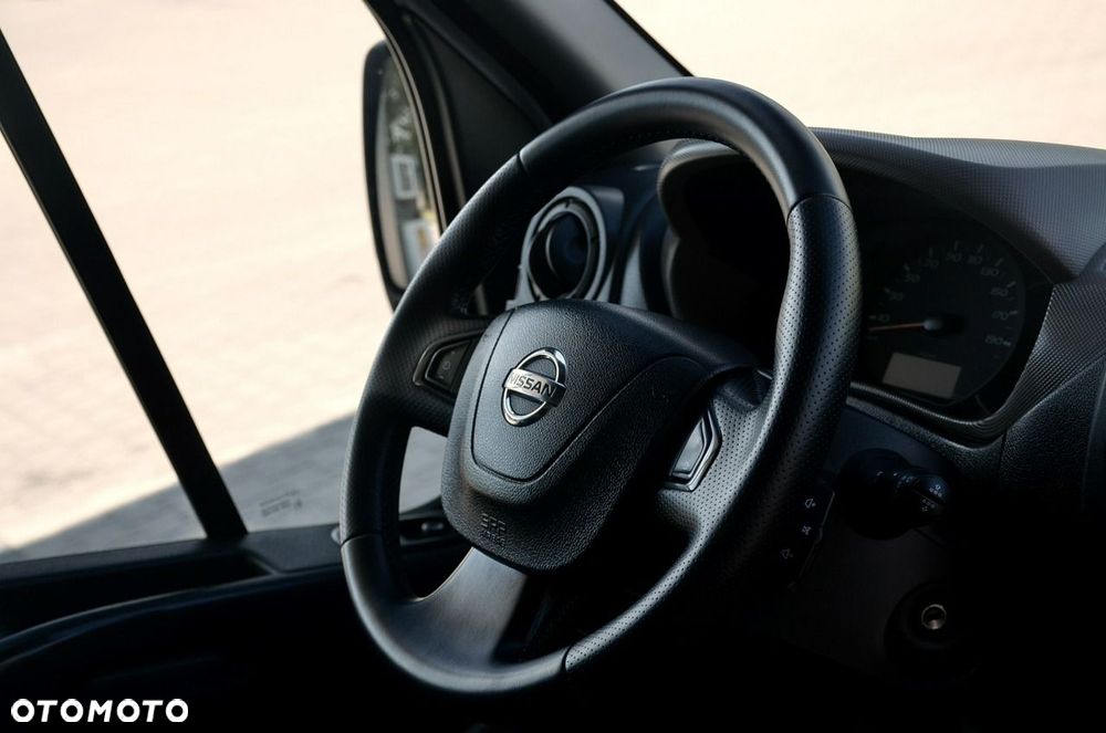 Nissan NV 400 - 19