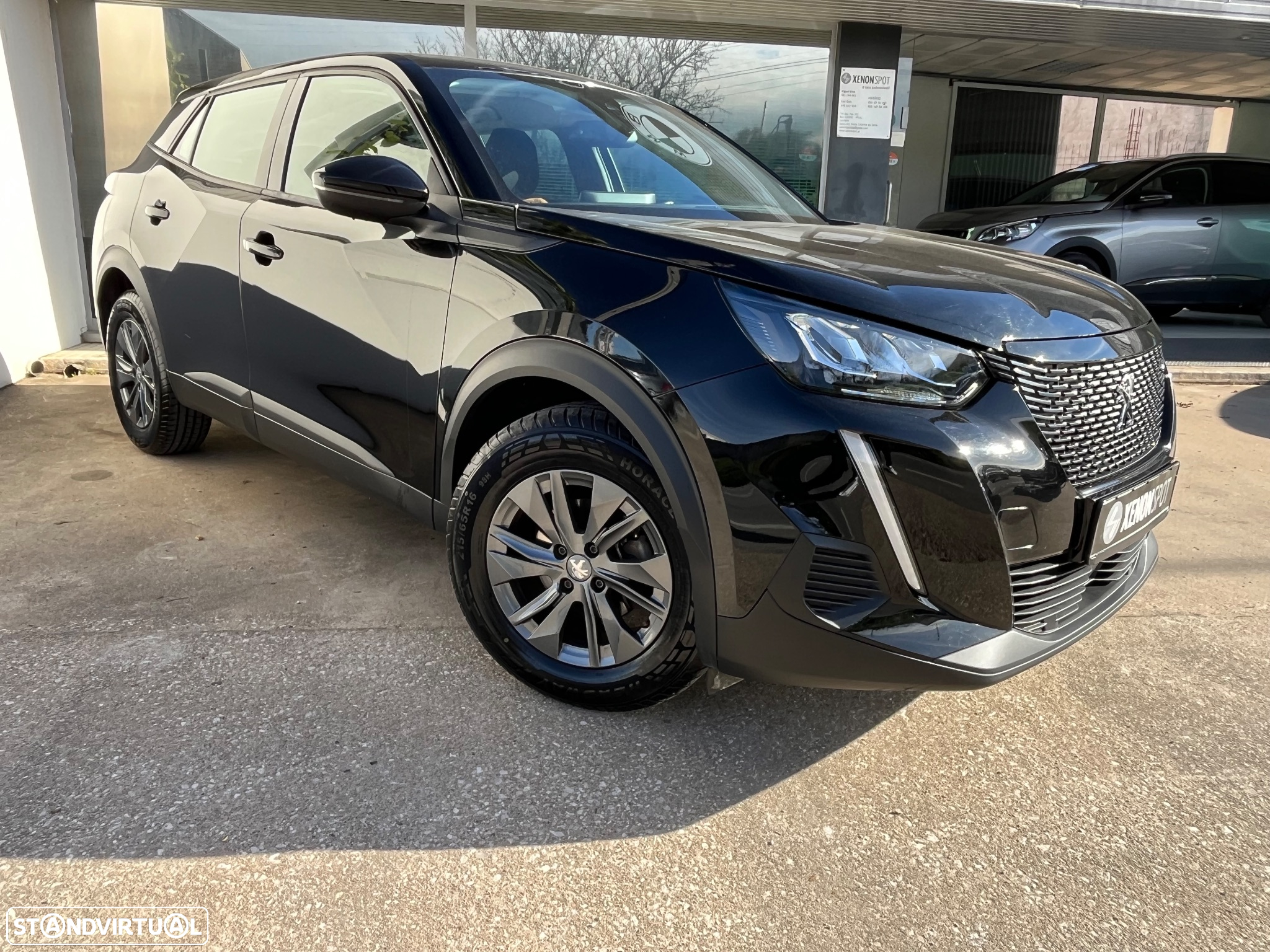 Peugeot 2008 1.2 PureTech Active Pack - 4