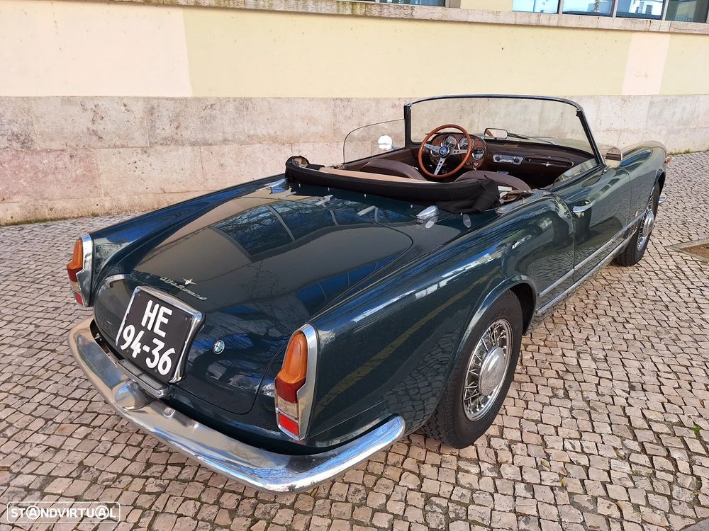 Alfa Romeo Spider - 4