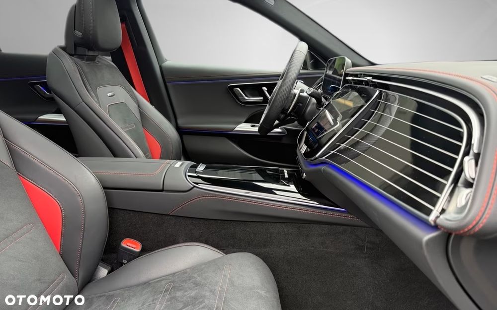 Mercedes-Benz Klasa E AMG 53 4Matic+ AMG SPEEDSHIFT TCT 9G - 17
