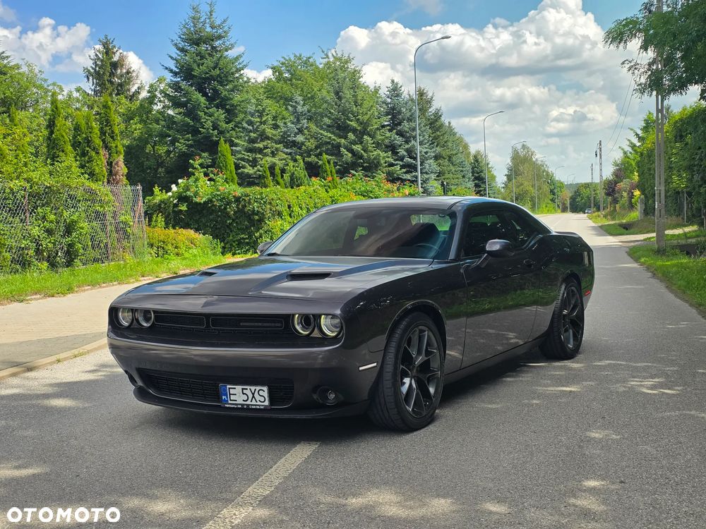 Dodge Challenger 3.6 SXT Plus - 3