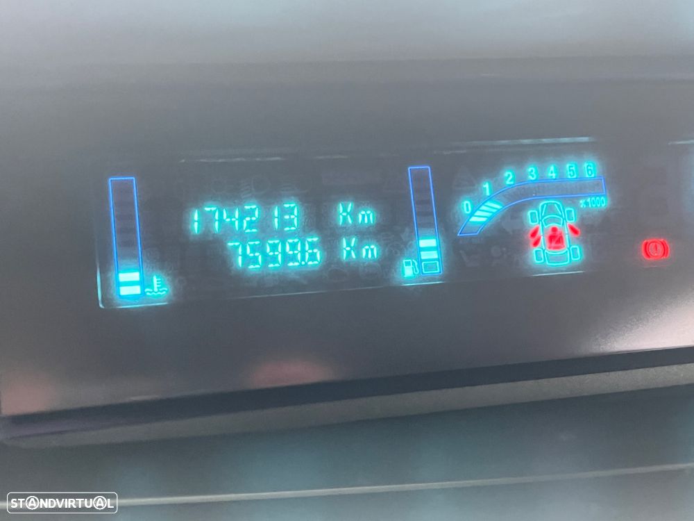 Renault Espace 2.0 dCi SE Travel 7L - 26