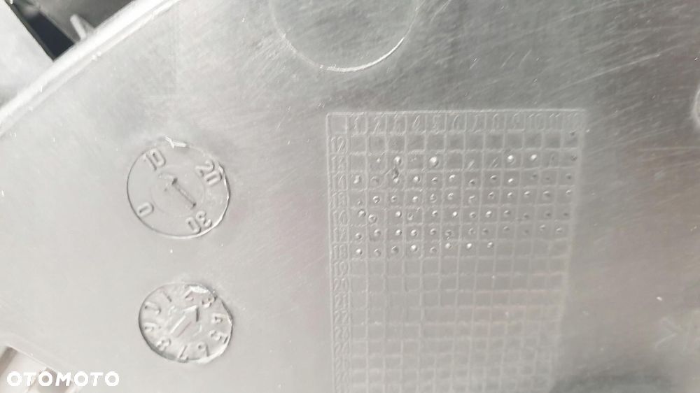 Mercedes Atego W967 3 2013- Grill Atrapa - 9