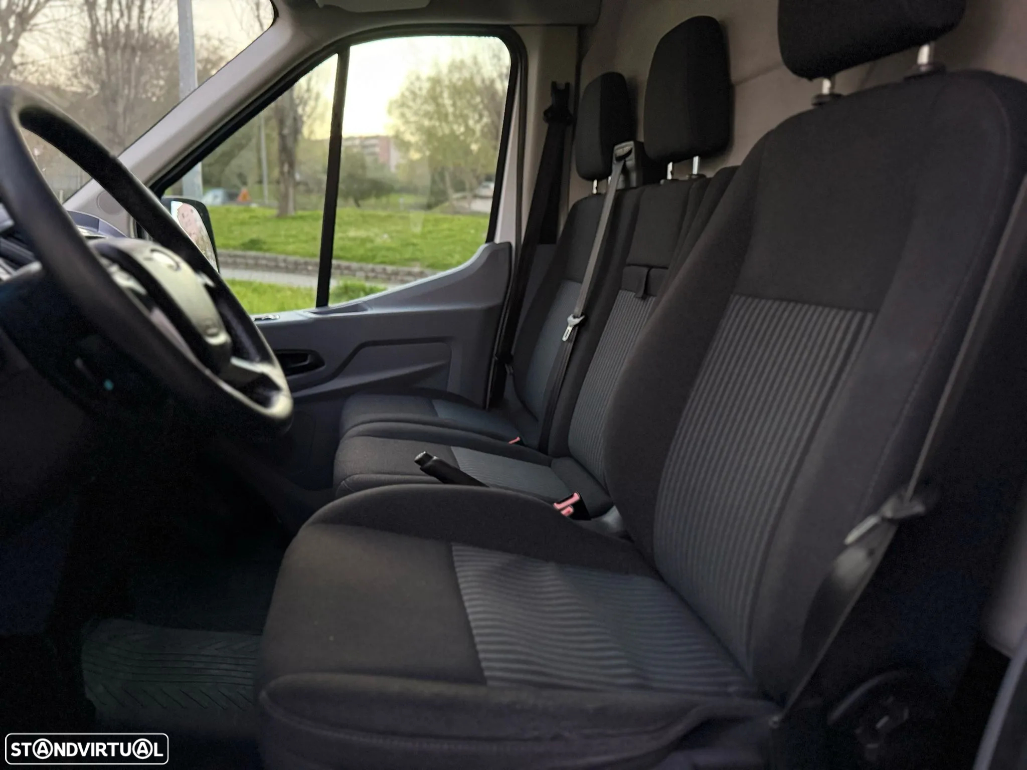 Ford Transit - 12