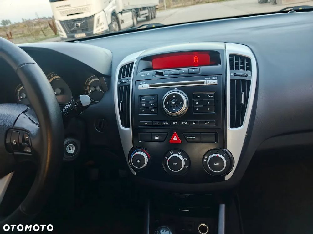 Kia Ceed 1.4 CVVT EX - 26