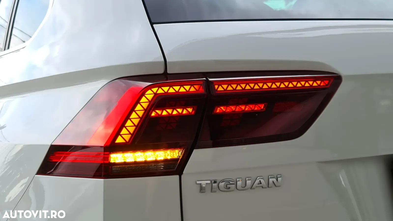 Volkswagen Tiguan - 36