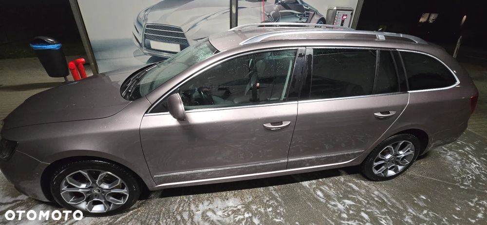 Skoda Superb 2.0 TDI Platinum DSG - 13