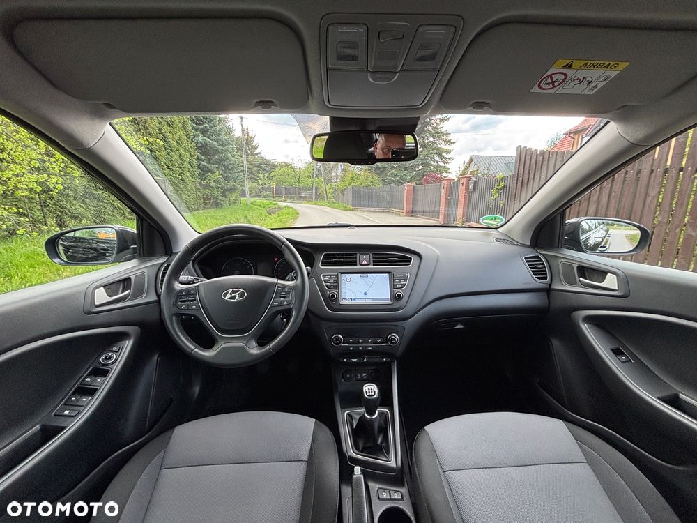Hyundai i20 1.2 Passion Plus - 14