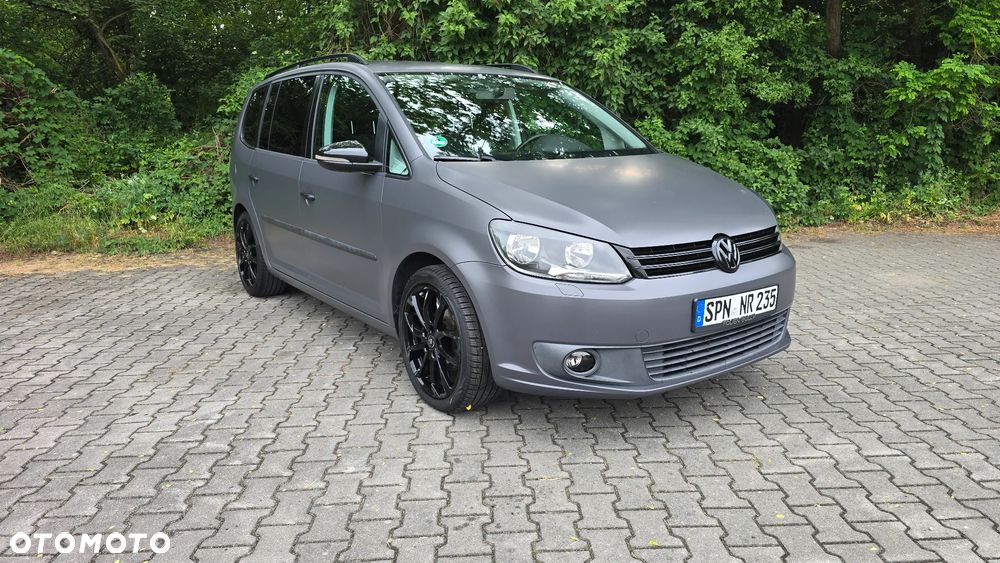 Volkswagen Touran - 1