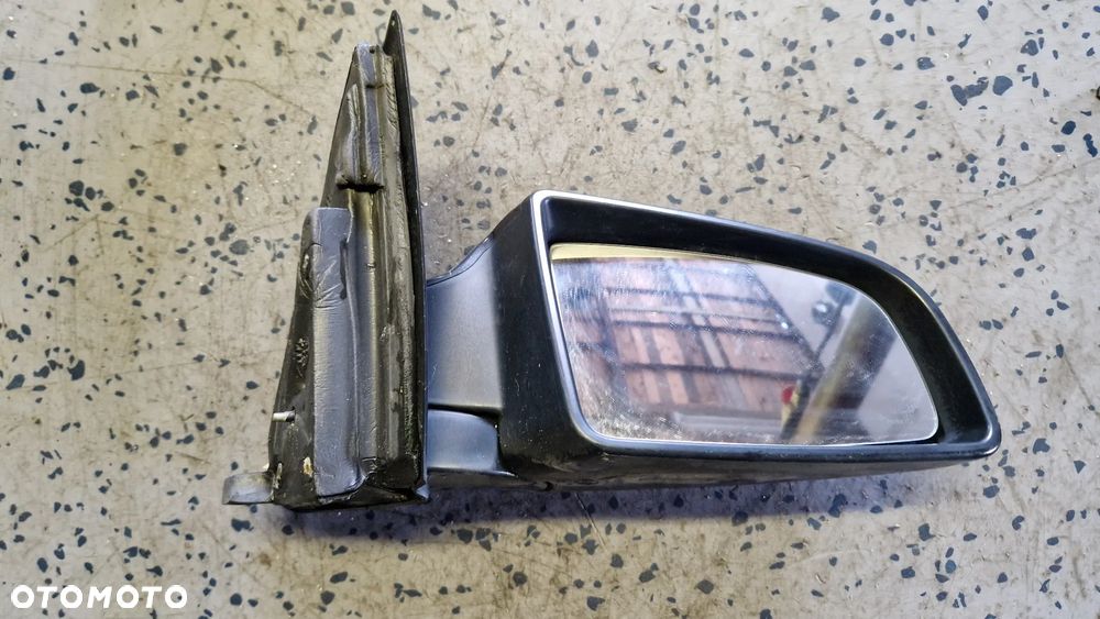 OPEL OMEGA B LIFT LUSTERKO PRAWE Z298 - 2