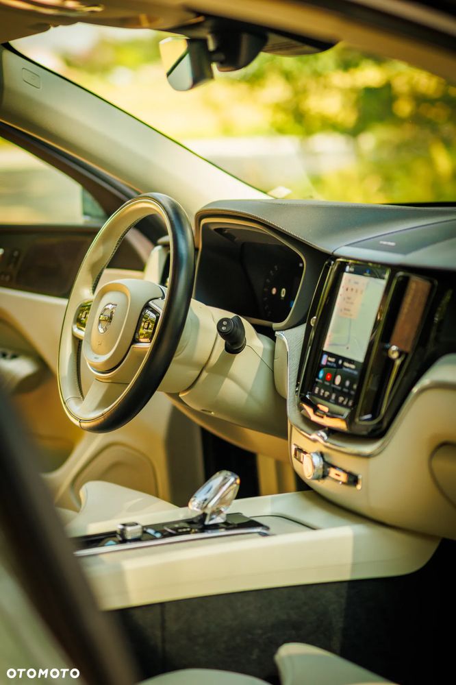 Volvo XC 60 B5 B AWD Inscription - 16