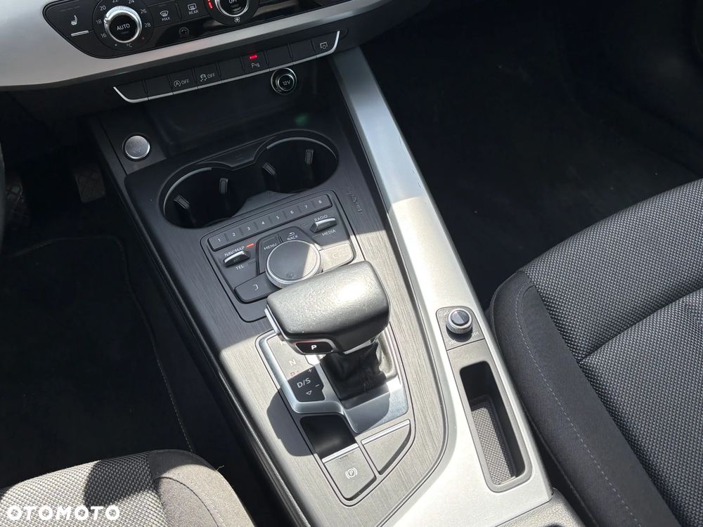 Audi A4 Avant - 32