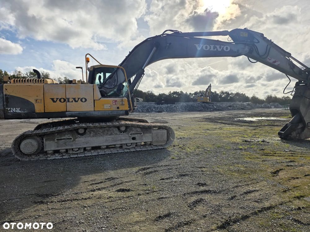 Volvo Ec240CL - 4