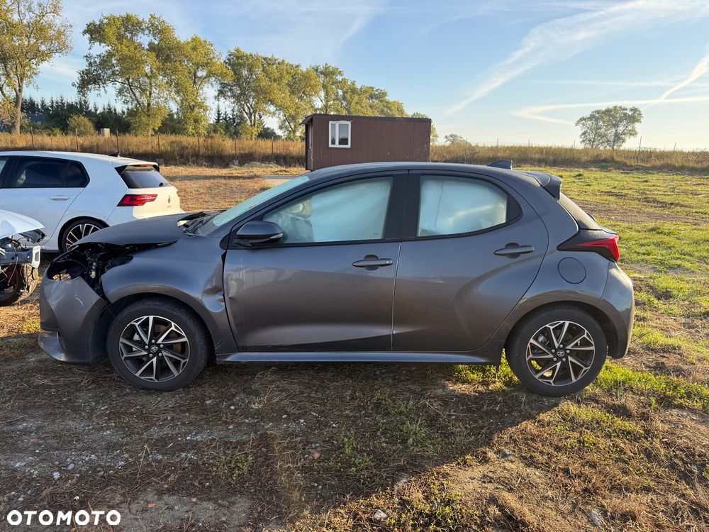 Toyota Yaris Hybrid 1.5 Active - 8