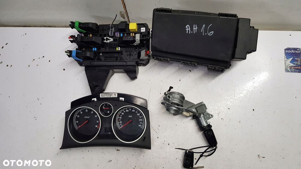 licznik Opel Astra H 1.6 - 6