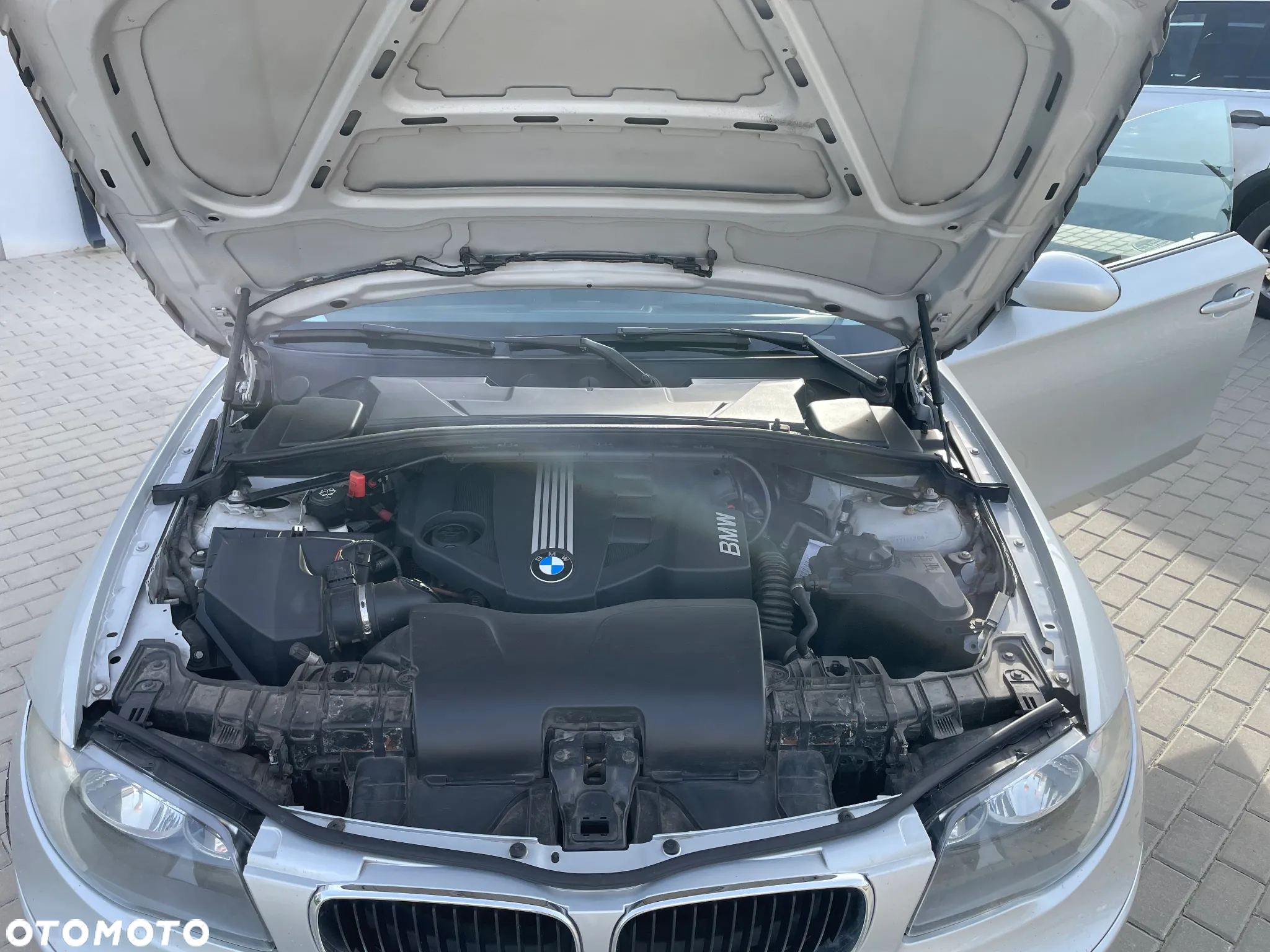 BMW Seria 1 118d - 22