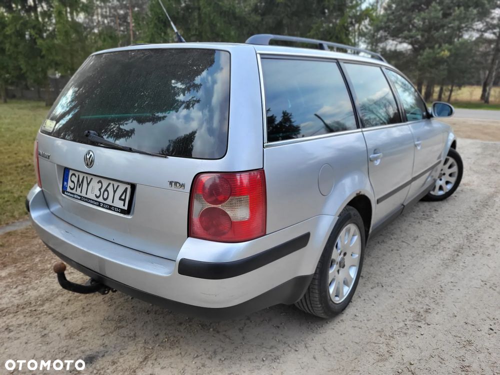 Volkswagen Passat 1.9 TDI Comfortline Family - 5