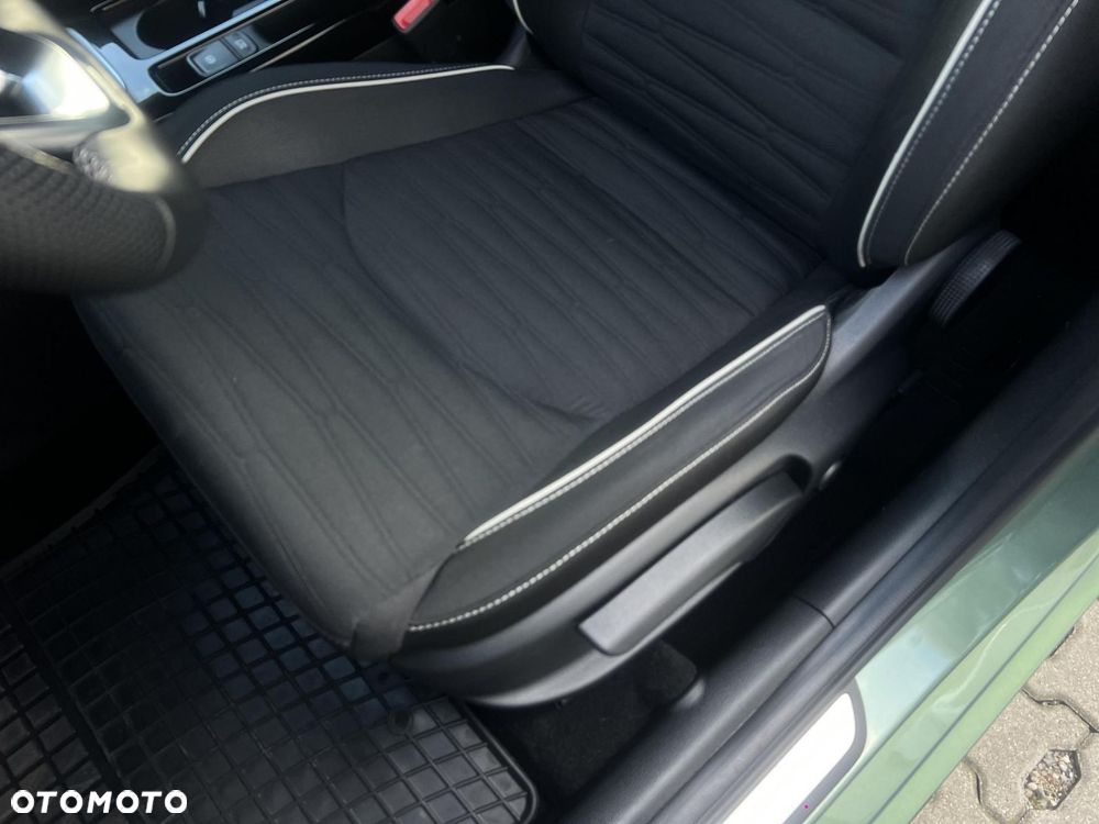 Kia ProCeed 1.5 T-GDI GT Line - 12