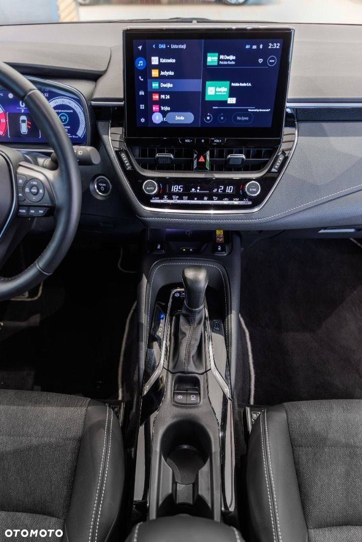 Toyota Corolla - 33
