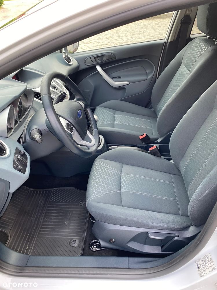 Ford Fiesta 1.25 Titanium - 14