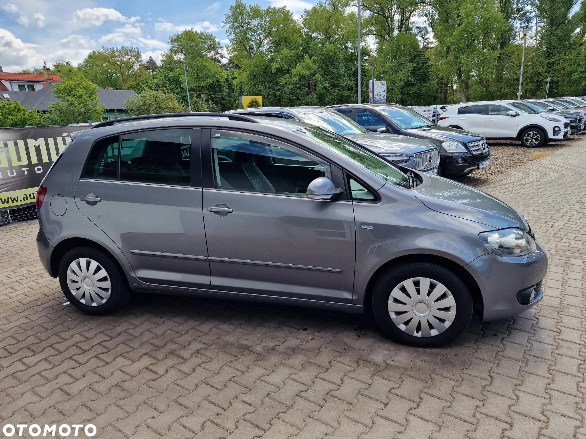 Volkswagen Golf Plus 1.6 TDI BlueMot Comfortline DSG - 11