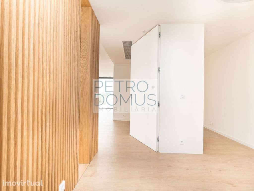 APARTAMENTO T4 COM TERRAÇO - CENTRO DE LEIRIA - Grande imagem: 3/28