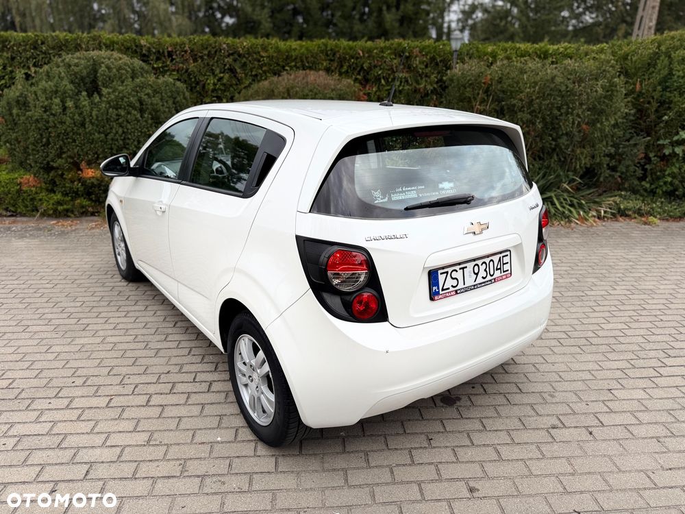 Chevrolet Aveo 1.4 LT - 4