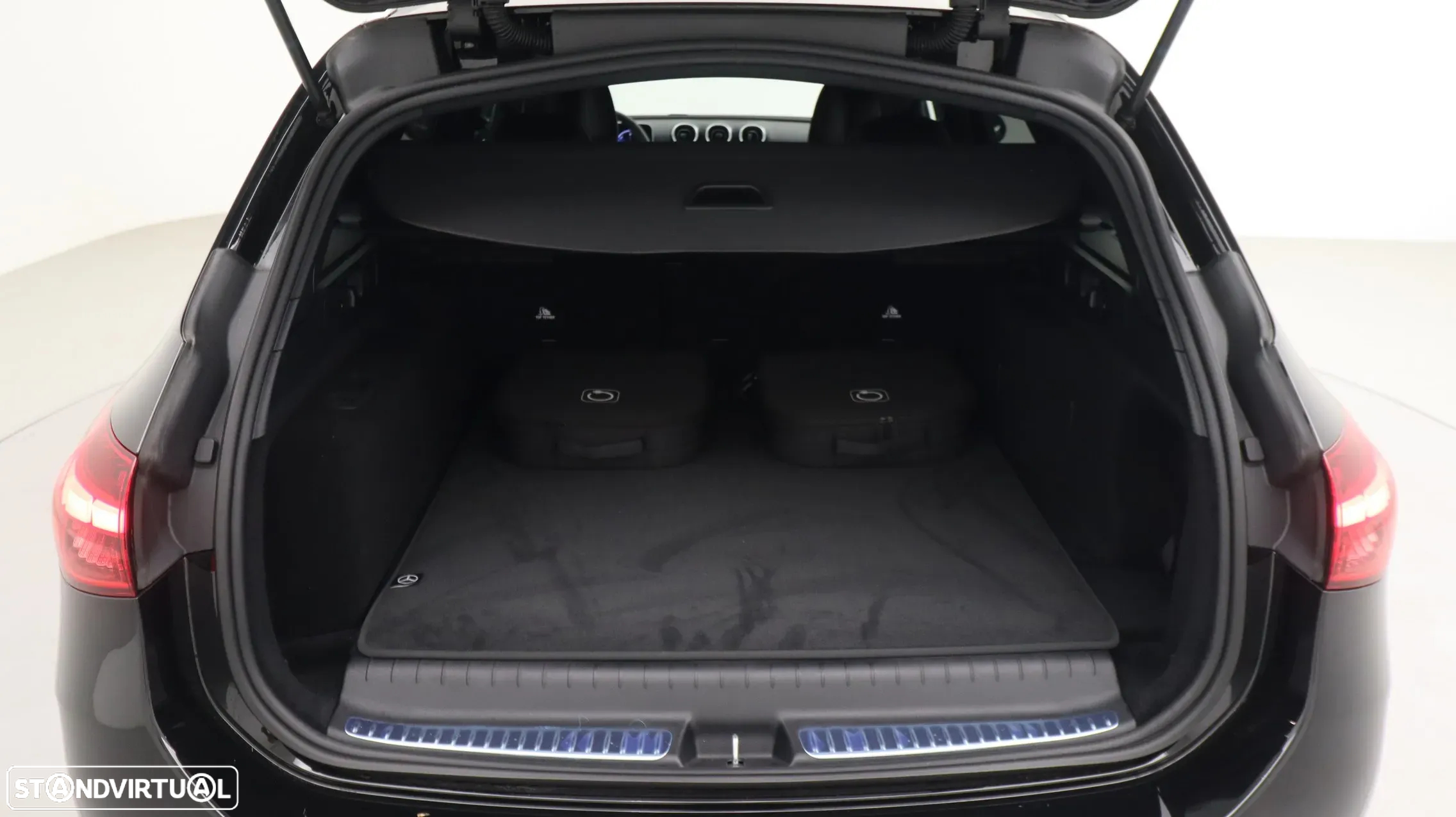 Mercedes-Benz C 300 de AMG Line - 28