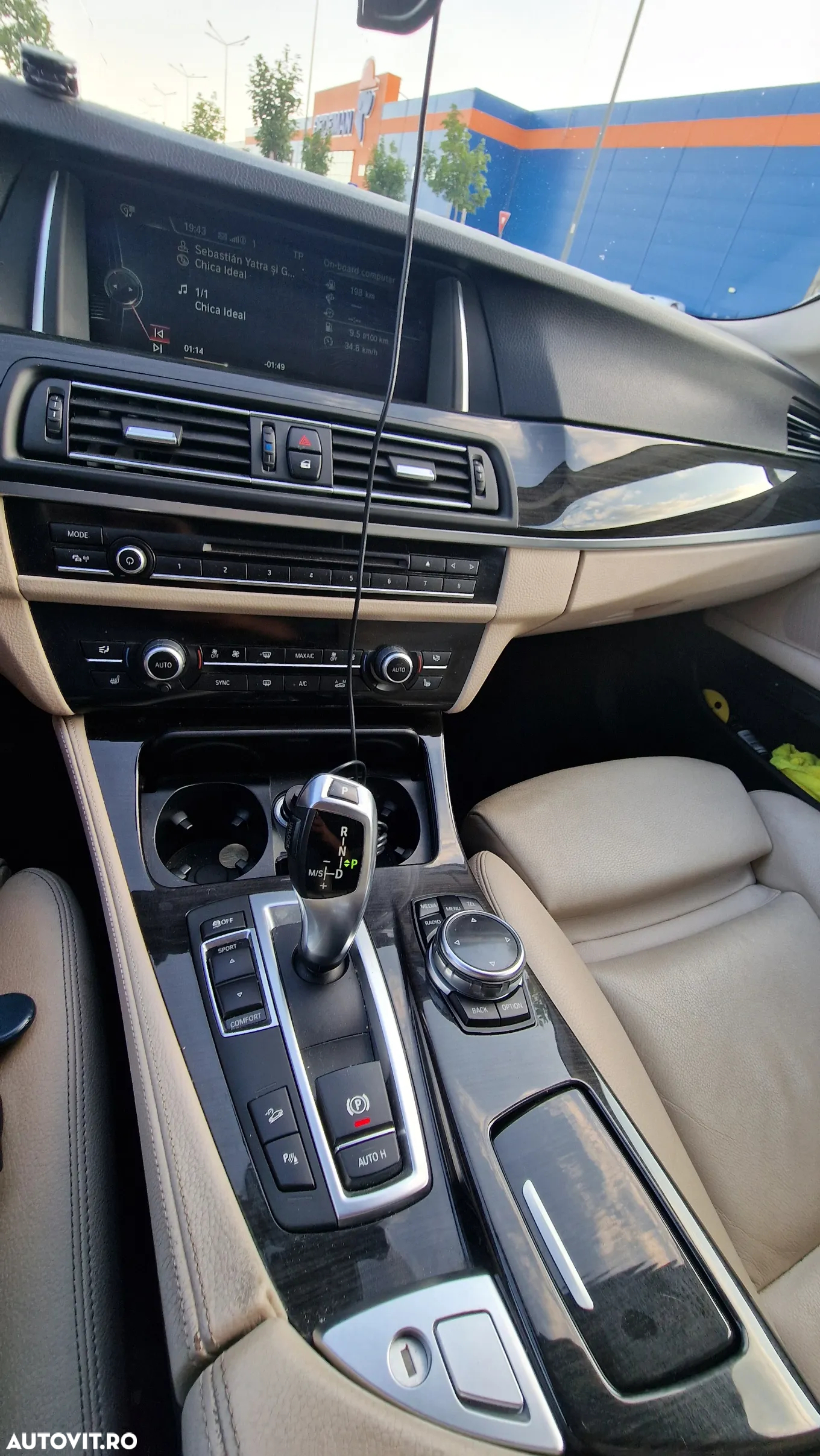 BMW Seria 5 530d xDrive - 17
