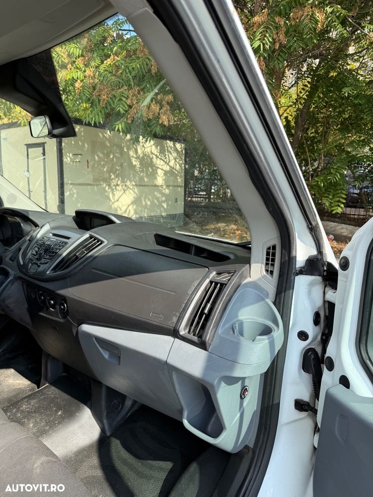 Ford Transit Tranzit Dokka Camioneta 7 locuri bena carosata 2017 impecabila fără probleme fără rugina Istoric Service complet Carvertical scos anvelope noi Navi AC - 19