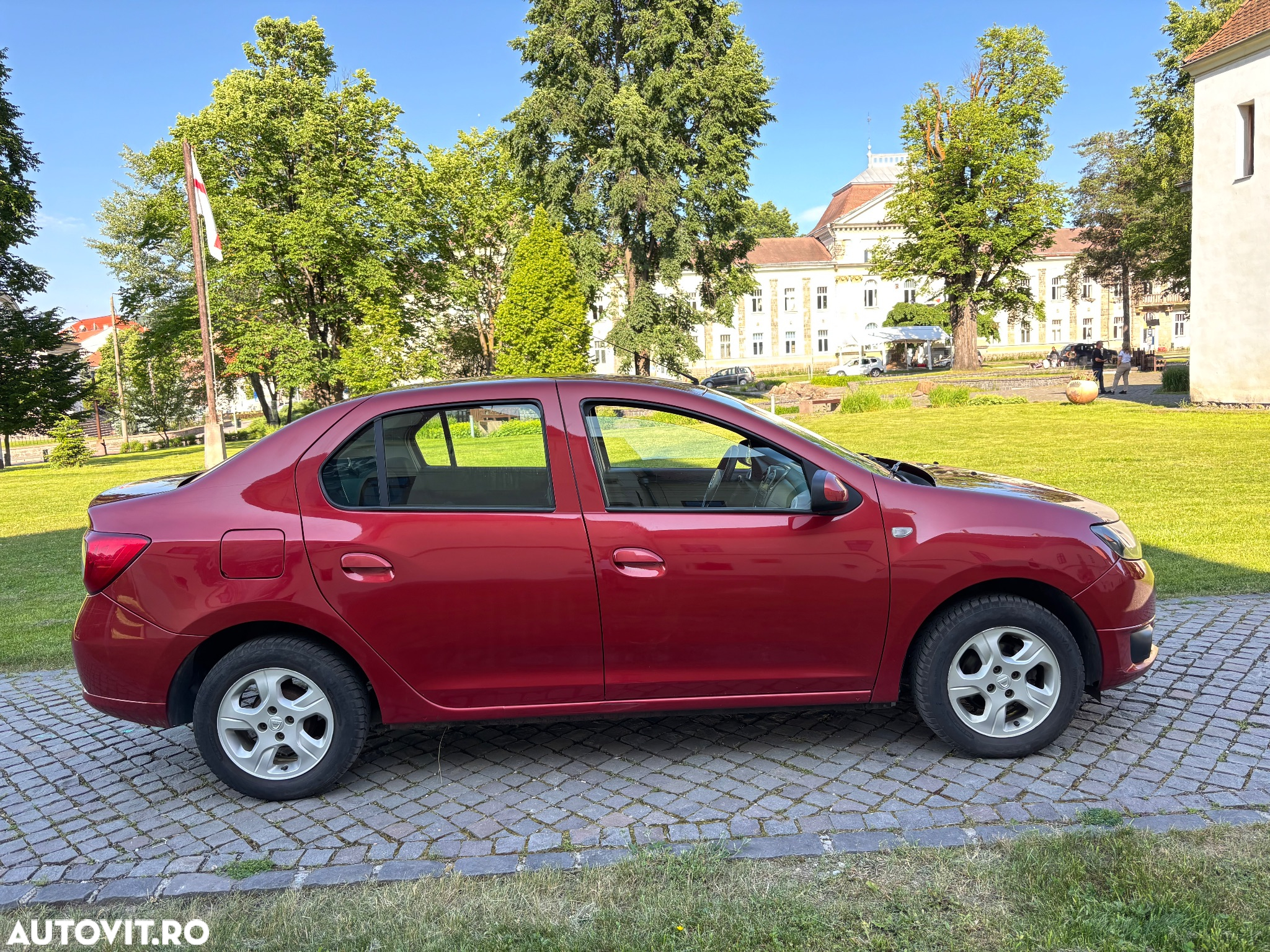 Dacia Logan MCV 1.2 16V 75 Laureate - 2