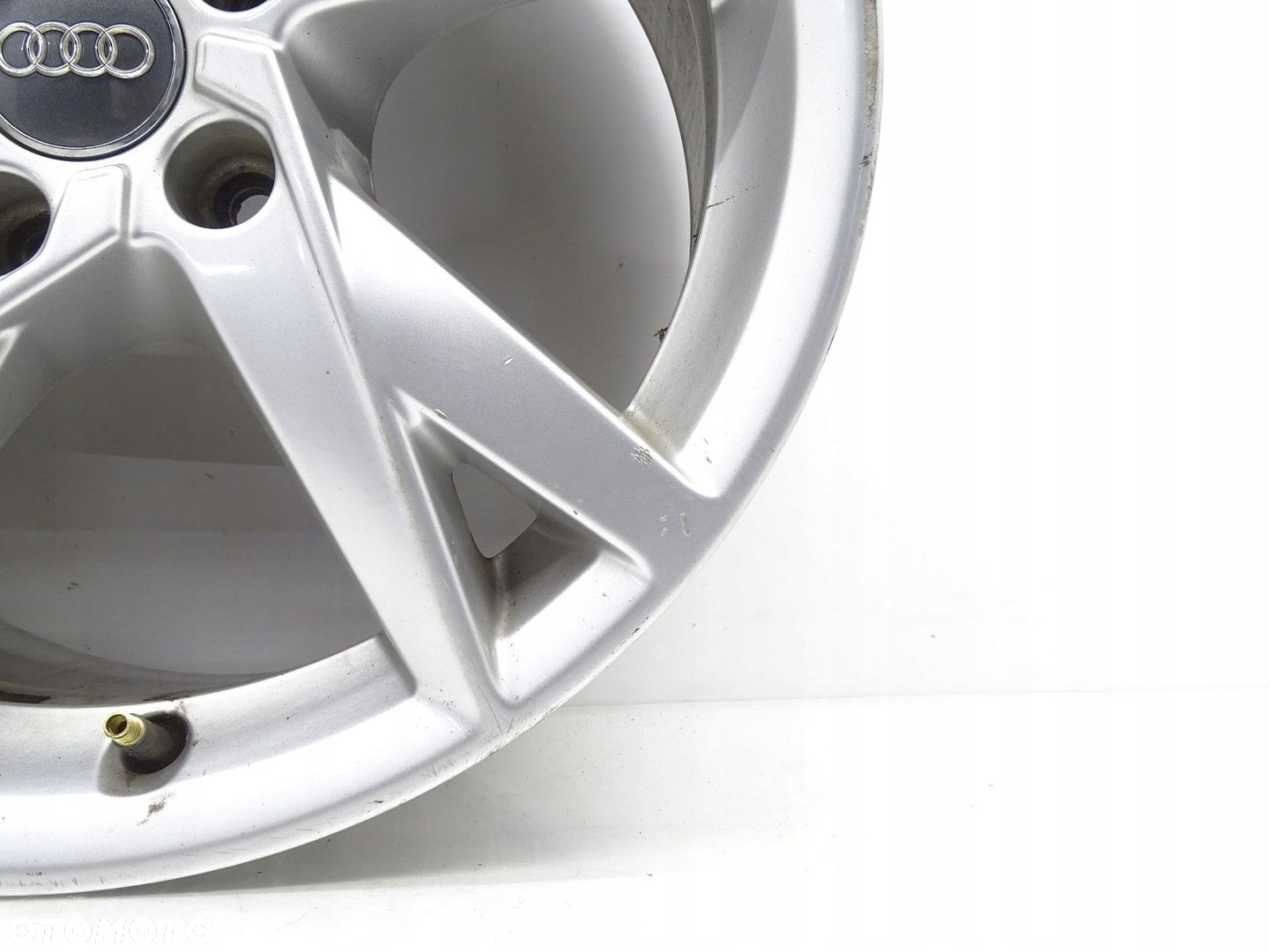 FELGA KOŁO ALUFELGA R17 AUDI A4 B9 A5 F5 8W 5X112 7.5J ET38 8W0601025K - 4