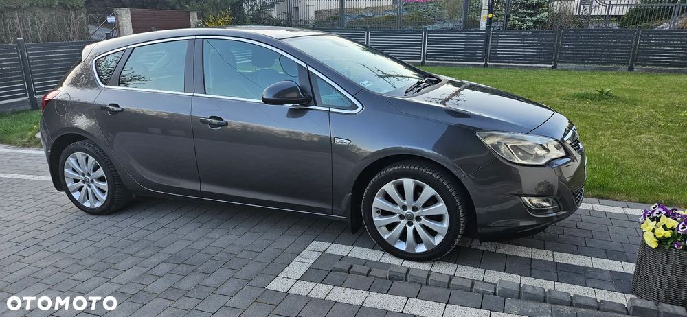 Opel Astra 1.6 Enjoy - 1