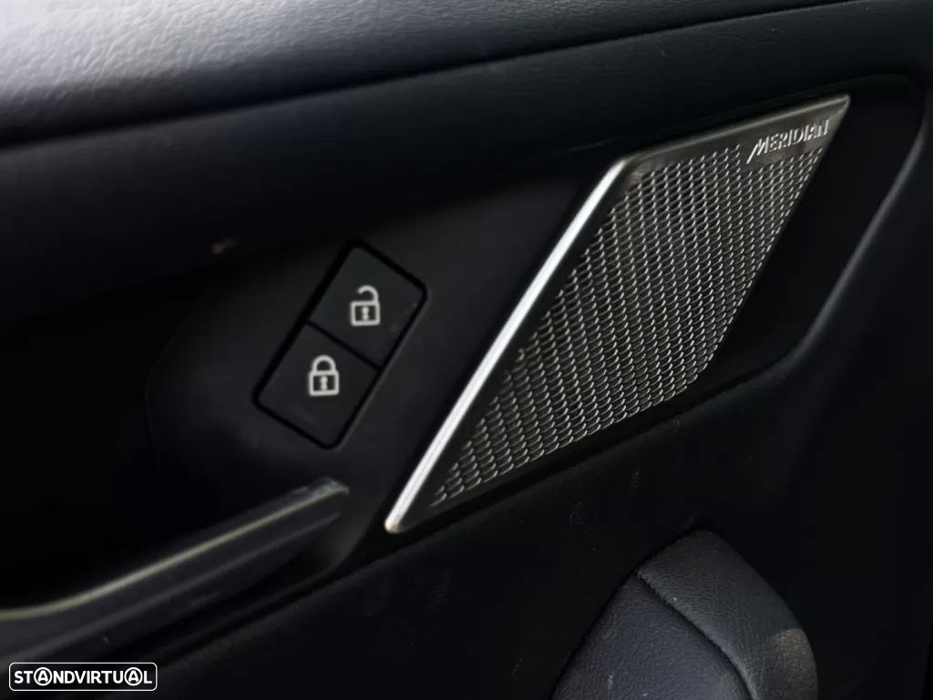 Jaguar I-Pace - 32