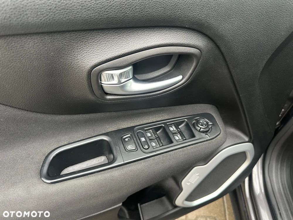 Jeep Renegade 1.6 E-TorQ Sport FWD - 13