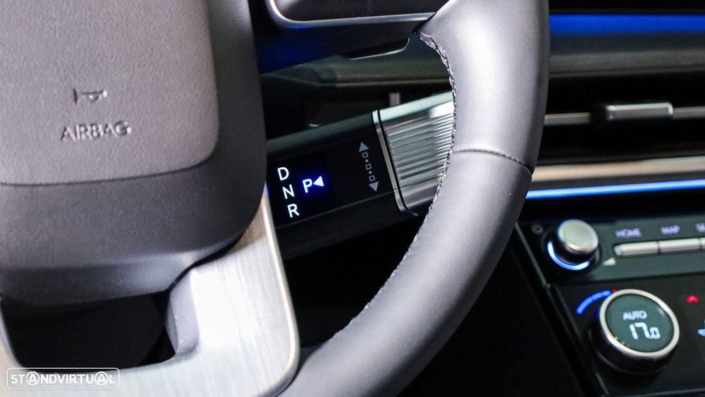 Hyundai Santa Fe 1.6 T-GDI PHEV Vanguard - 18