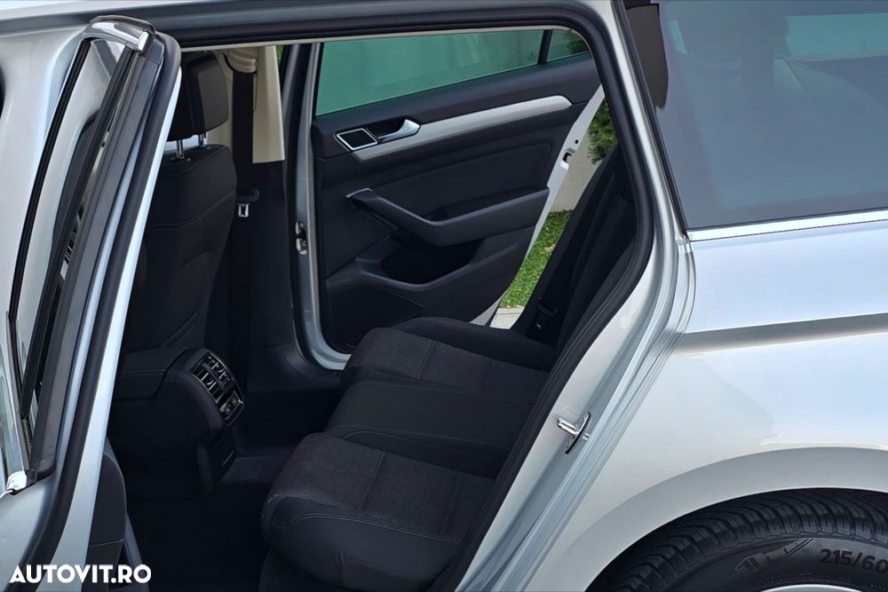 Volkswagen Passat 2.0 TDI Comfortline - 20