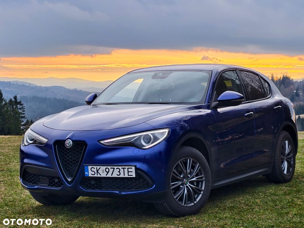 Alfa Romeo Stelvio - 1