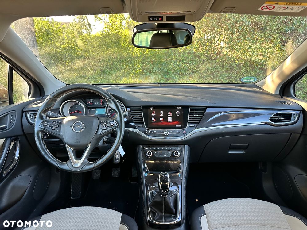 Opel Astra 1.4 T Dynamic S&S - 9