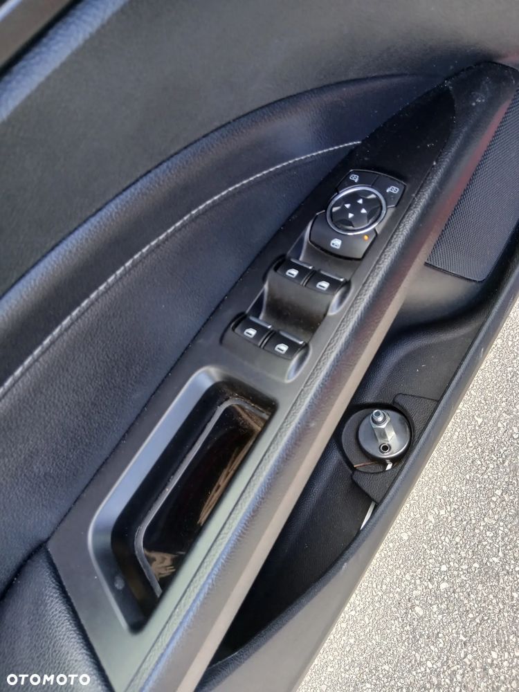 Ford Fusion 2.0 EcoBoost Titanium - 15